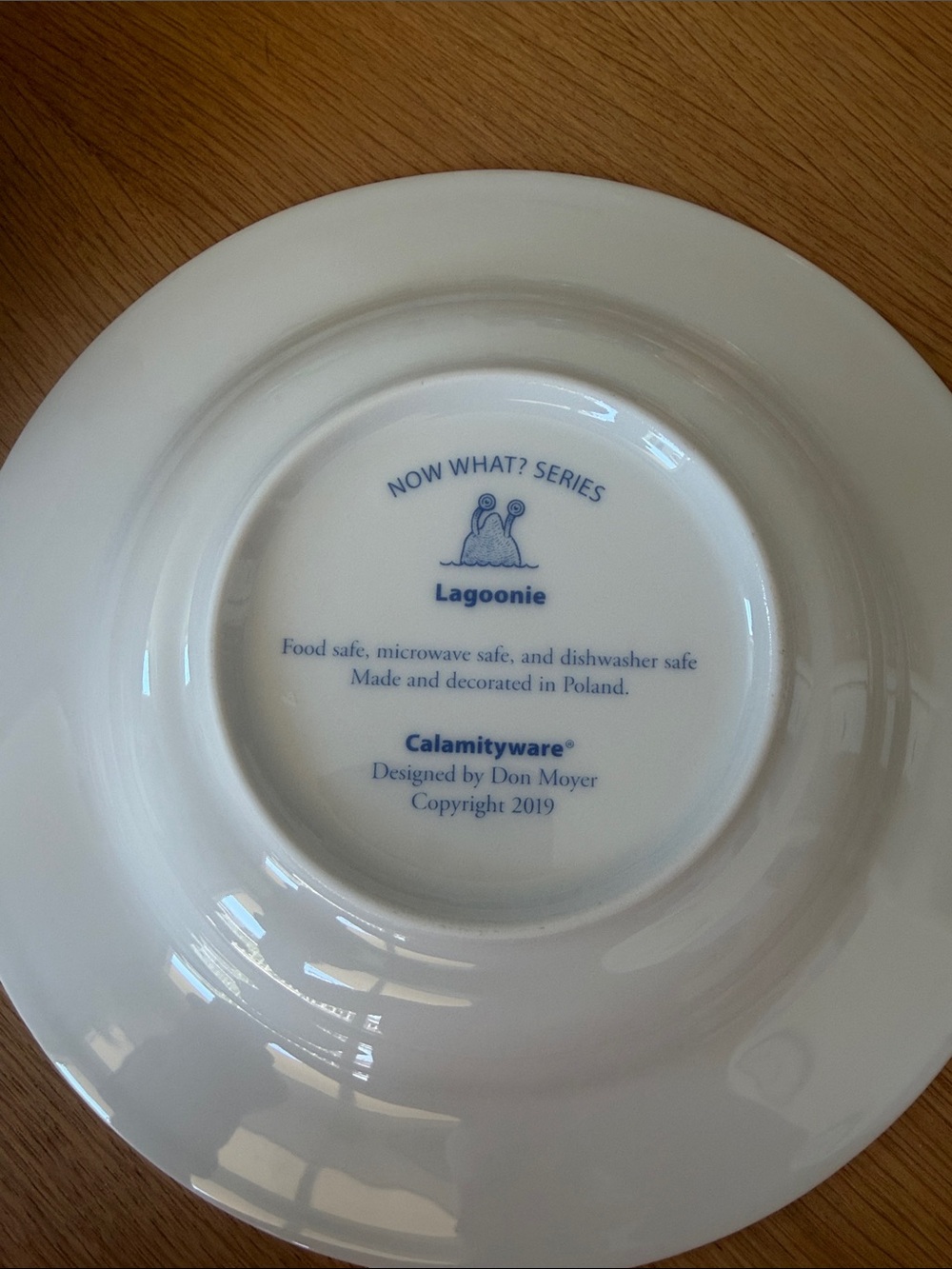Set of 4 Blue & White Ceramic Soup Bowls with Whimsical Designs - Picture 2 of 13